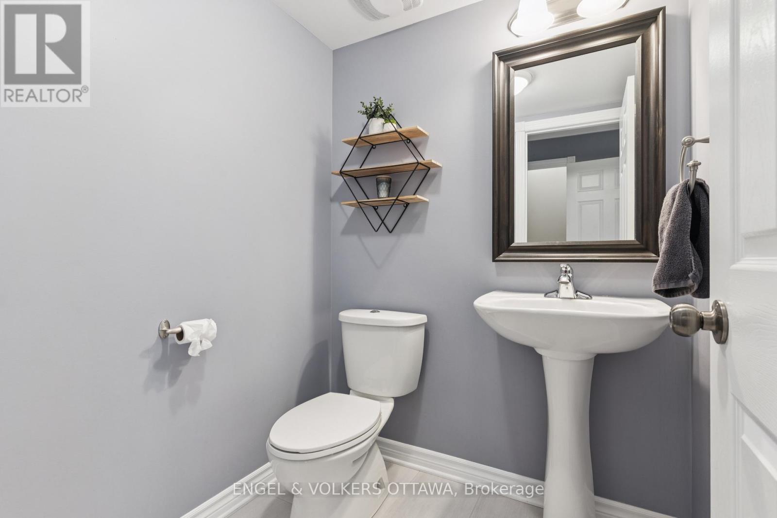 161 Des Pins Street, Russell, Ontario  K4R 0B9 - Photo 20 - X12452146
