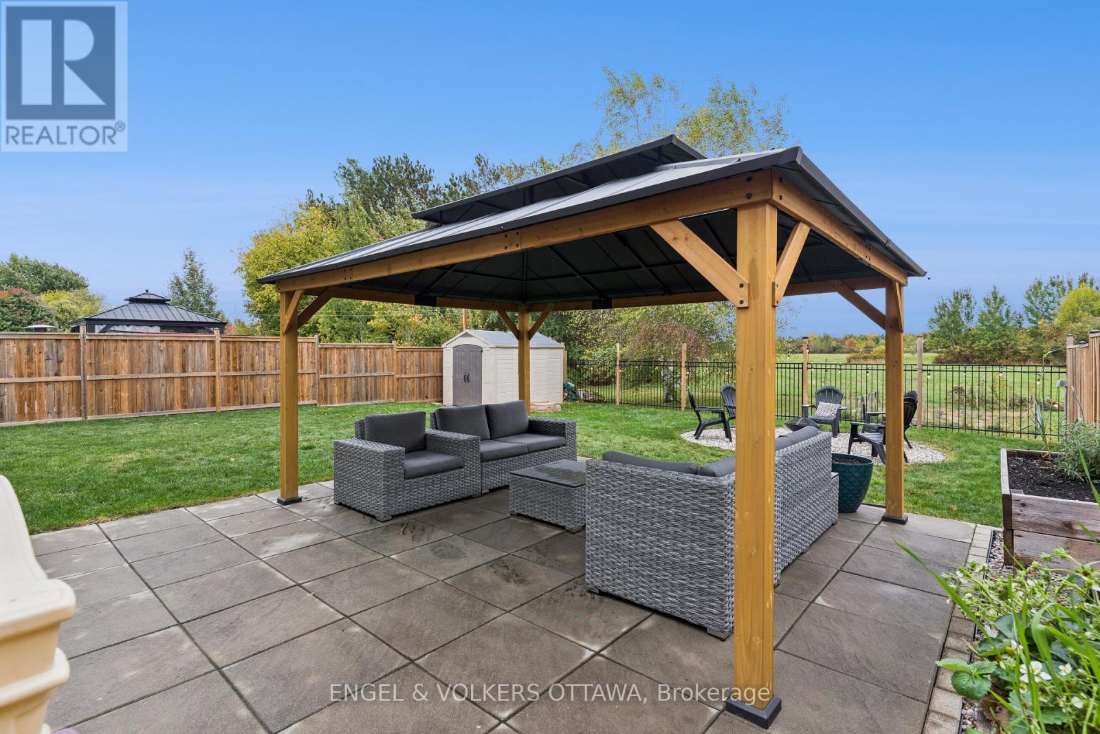 161 Des Pins Street, Russell, Ontario  K4R 0B9 - Photo 48 - X12452146