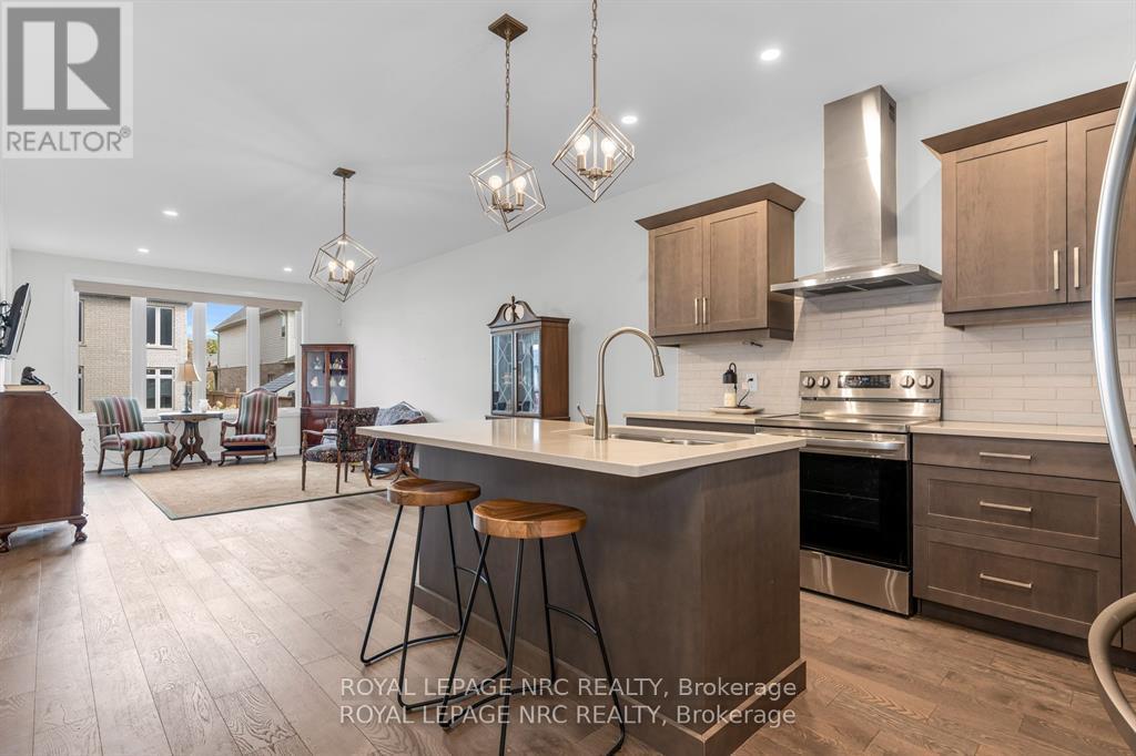 28 Campbell Street, Thorold, Ontario  L2V 0J3 - Photo 11 - X12452155