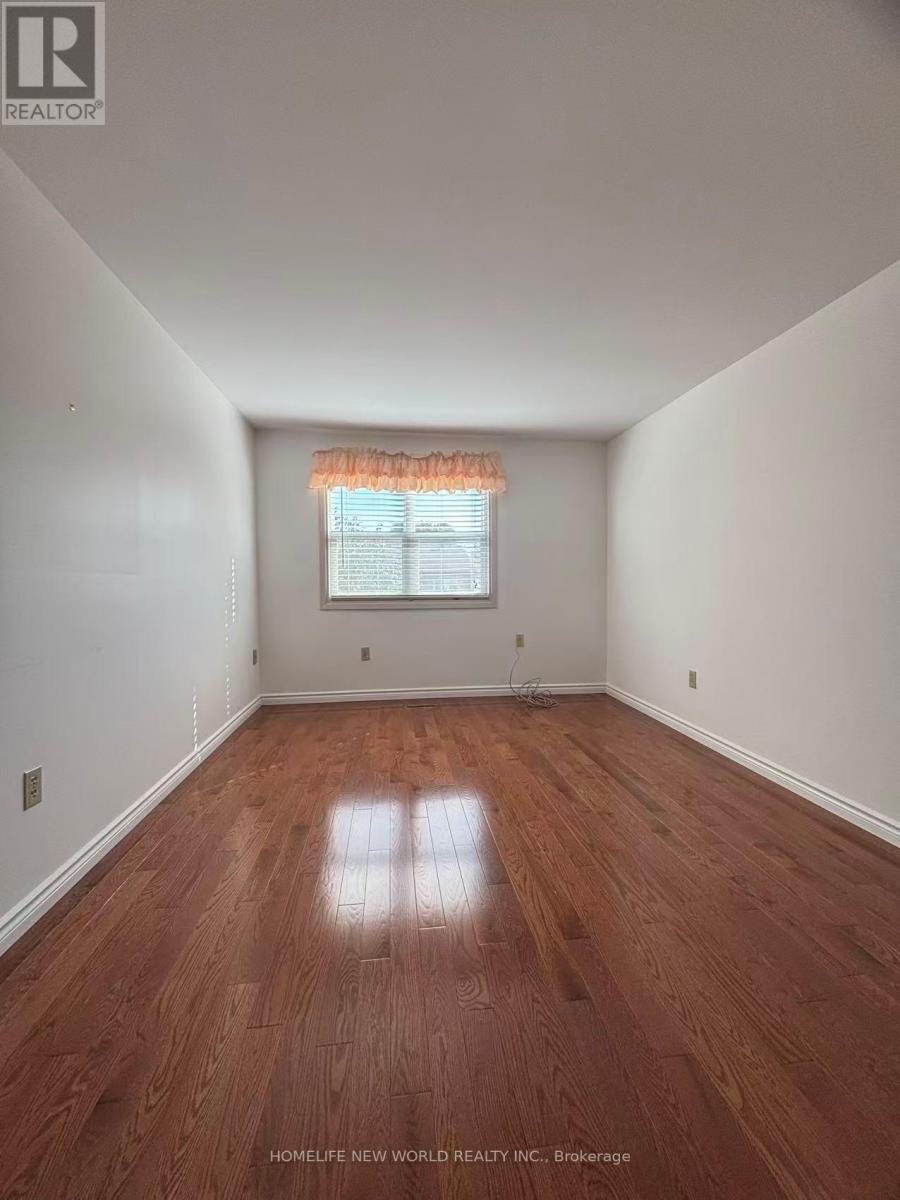 37 Mossbrook Crescent, Toronto, Ontario  M1W 2W8 - Photo 15 - E12451105