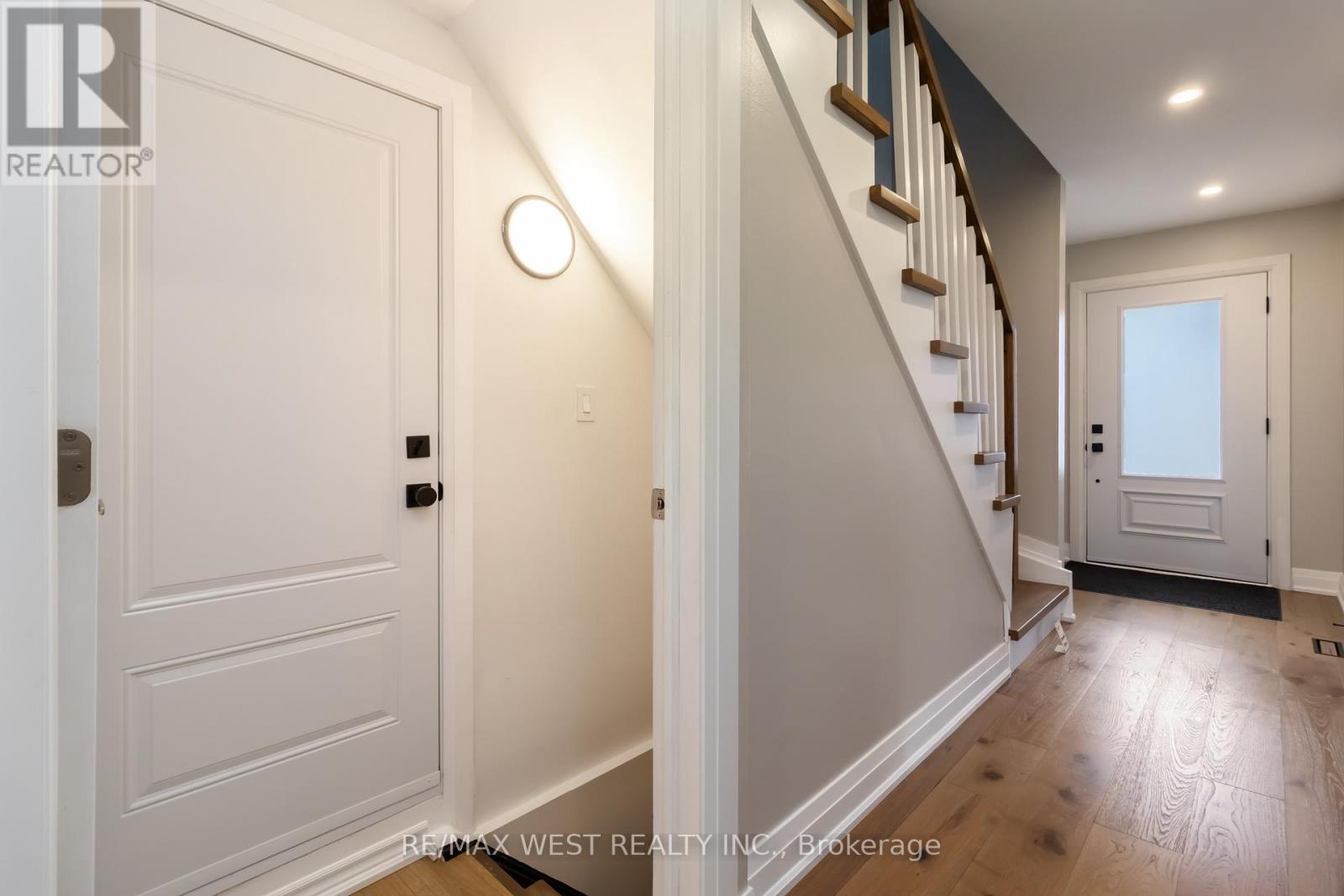 440 Bluesky Crescent, Mississauga, Ontario  L5R 2R9 - Photo 26 - W12446066