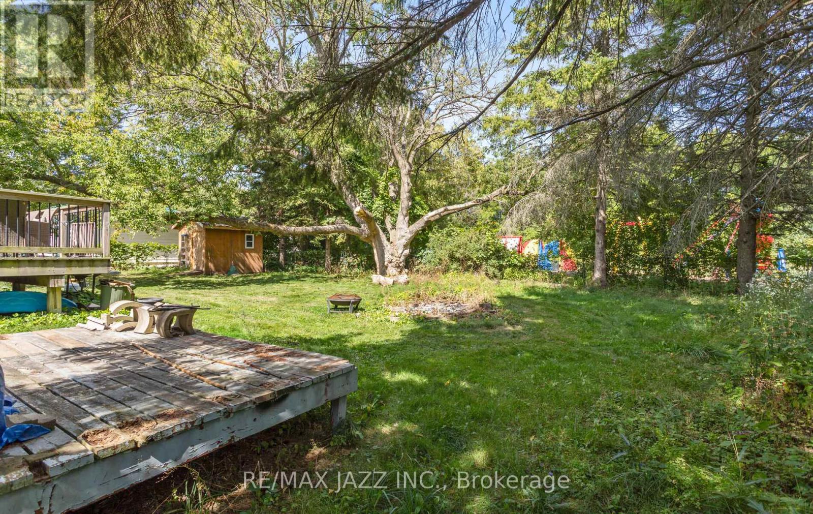 34 Fawcette Avenue E, Prince Edward County, Ontario  K0K 2T0 - Photo 13 - X12402139