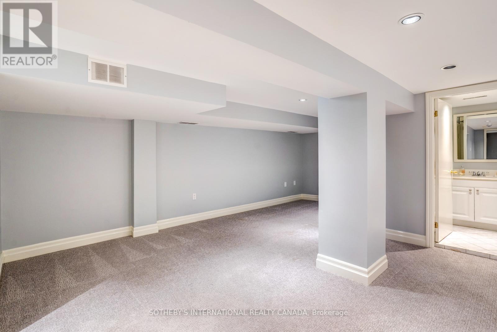 117 Deloraine Avenue, Toronto, Ontario  M5M 2B1 - Photo 27 - C12452025