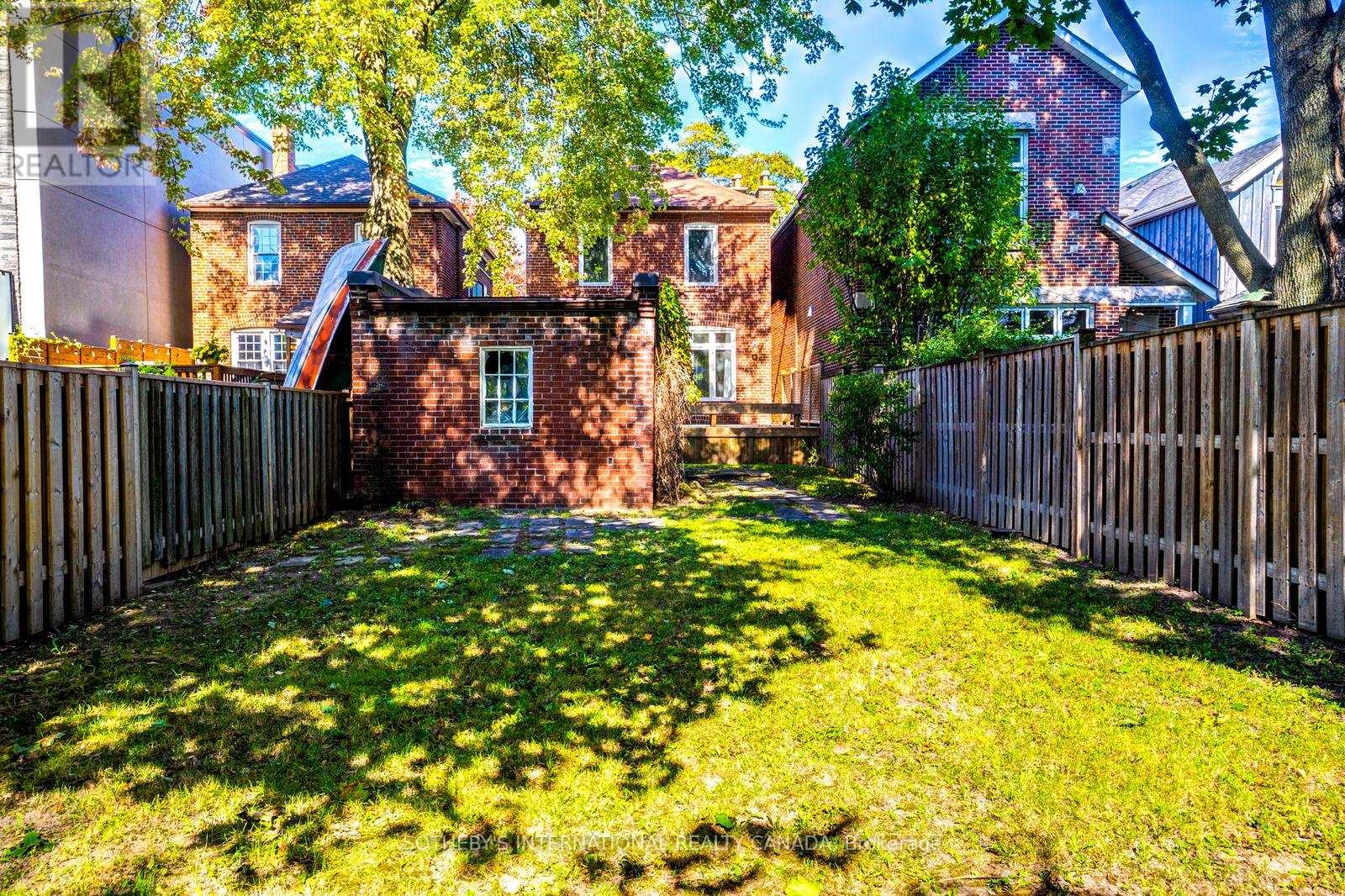 117 Deloraine Avenue, Toronto, Ontario  M5M 2B1 - Photo 40 - C12452025