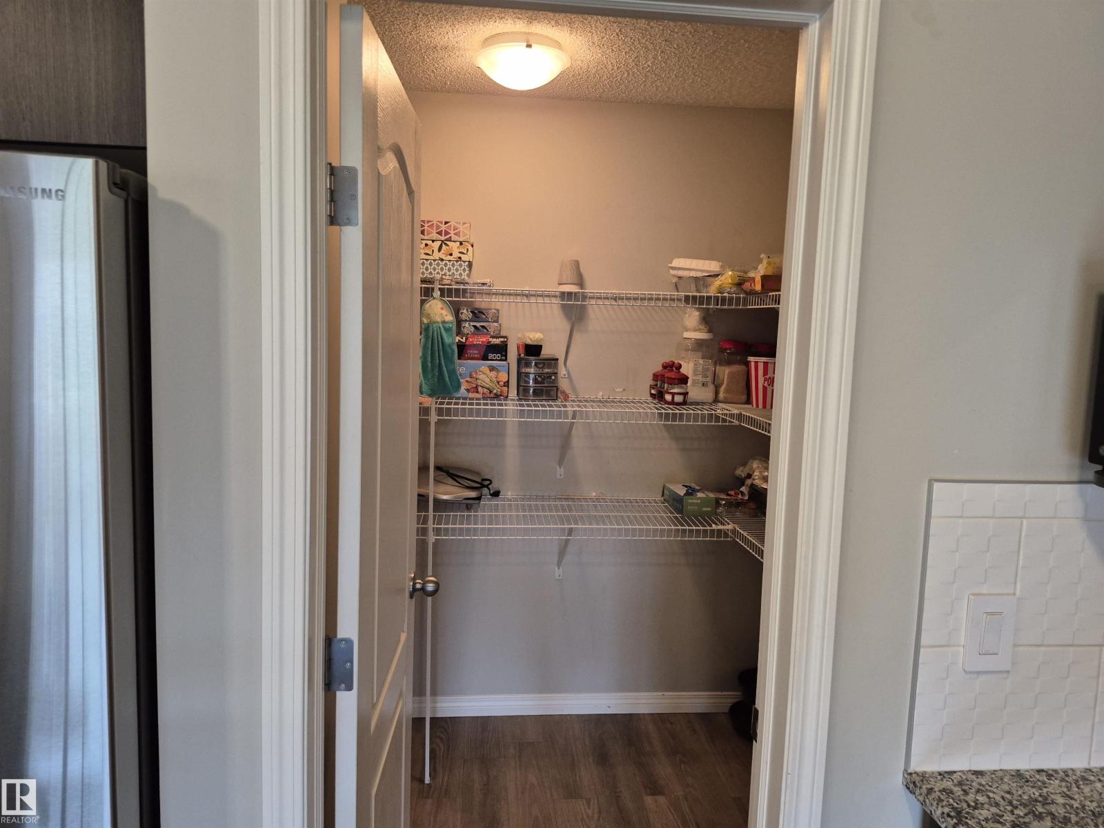 17023 38 St Nw, Edmonton, Alberta  T5Y 3S1 - Photo 9 - E4454200