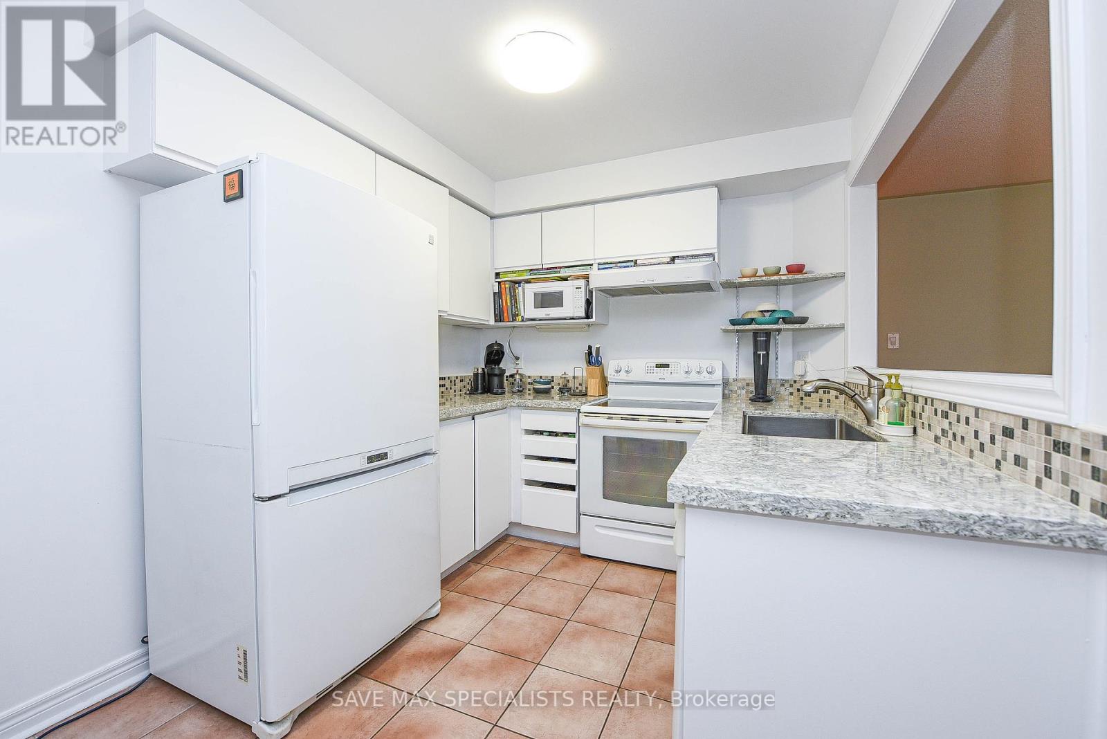 614 Lumberton Crescent, Mississauga, Ontario  L4Z 3Z5 - Photo 25 - W12451962
