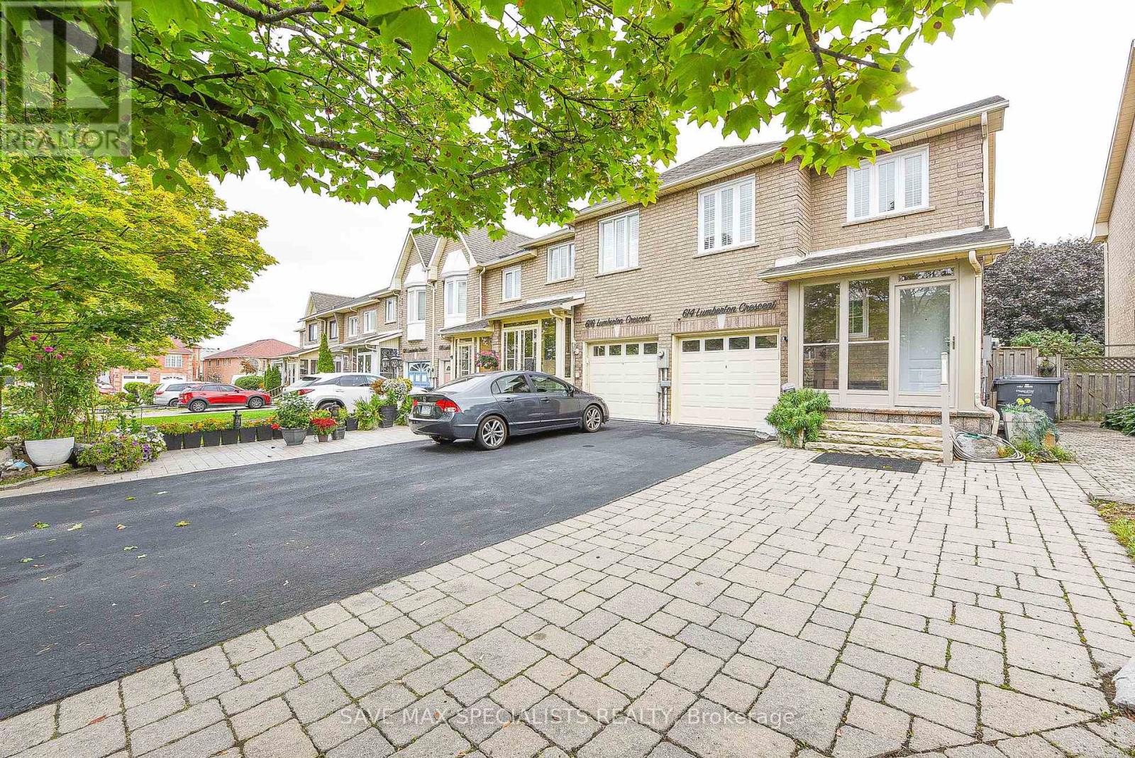 614 Lumberton Crescent, Mississauga, Ontario  L4Z 3Z5 - Photo 3 - W12451962