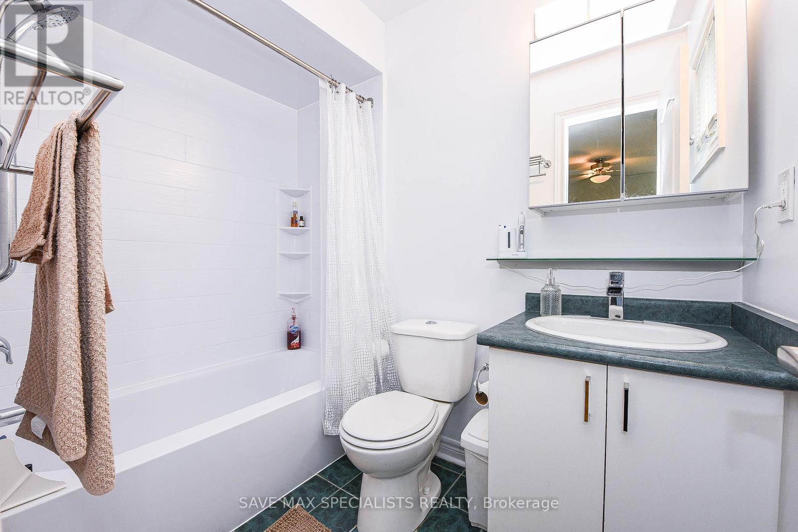614 Lumberton Crescent, Mississauga, Ontario  L4Z 3Z5 - Photo 42 - W12451962