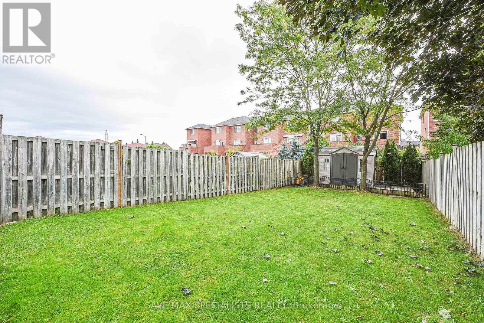 614 Lumberton Crescent, Mississauga, Ontario  L4Z 3Z5 - Photo 9 - W12451962