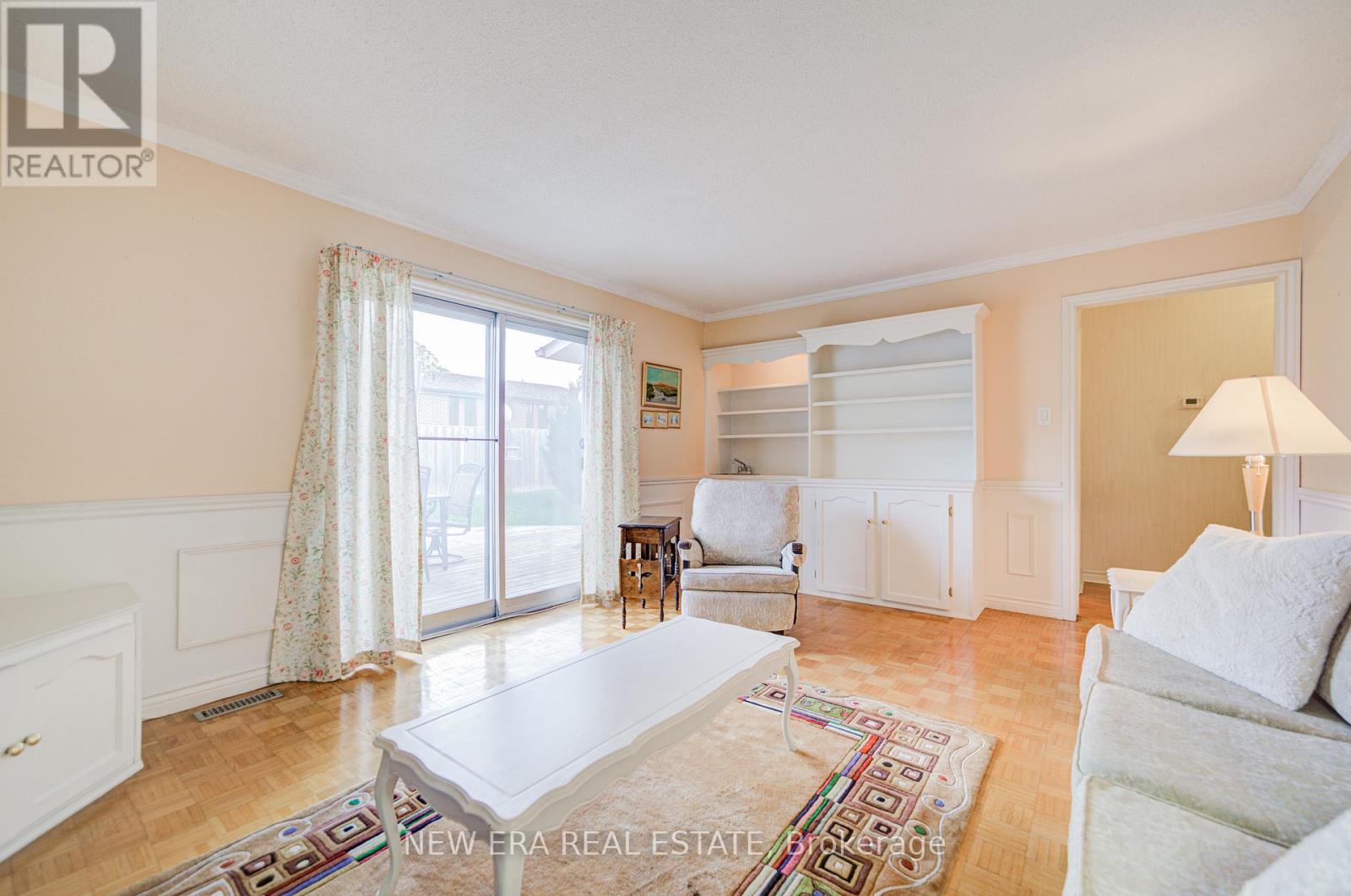 5 Burnhamill Place, Toronto, Ontario  M9C 3S3 - Photo 21 - W12451978