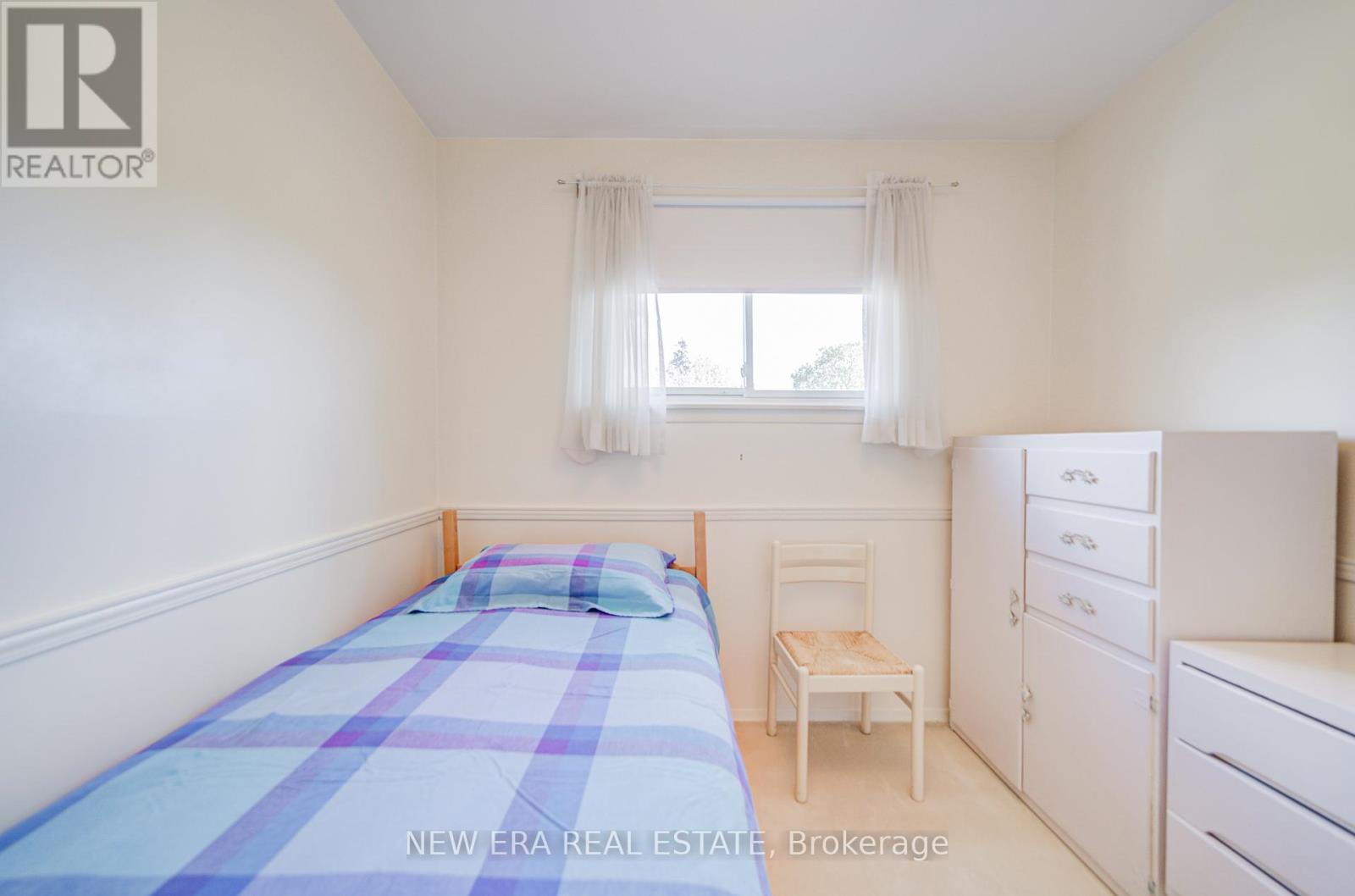 5 Burnhamill Place, Toronto, Ontario  M9C 3S3 - Photo 25 - W12451978