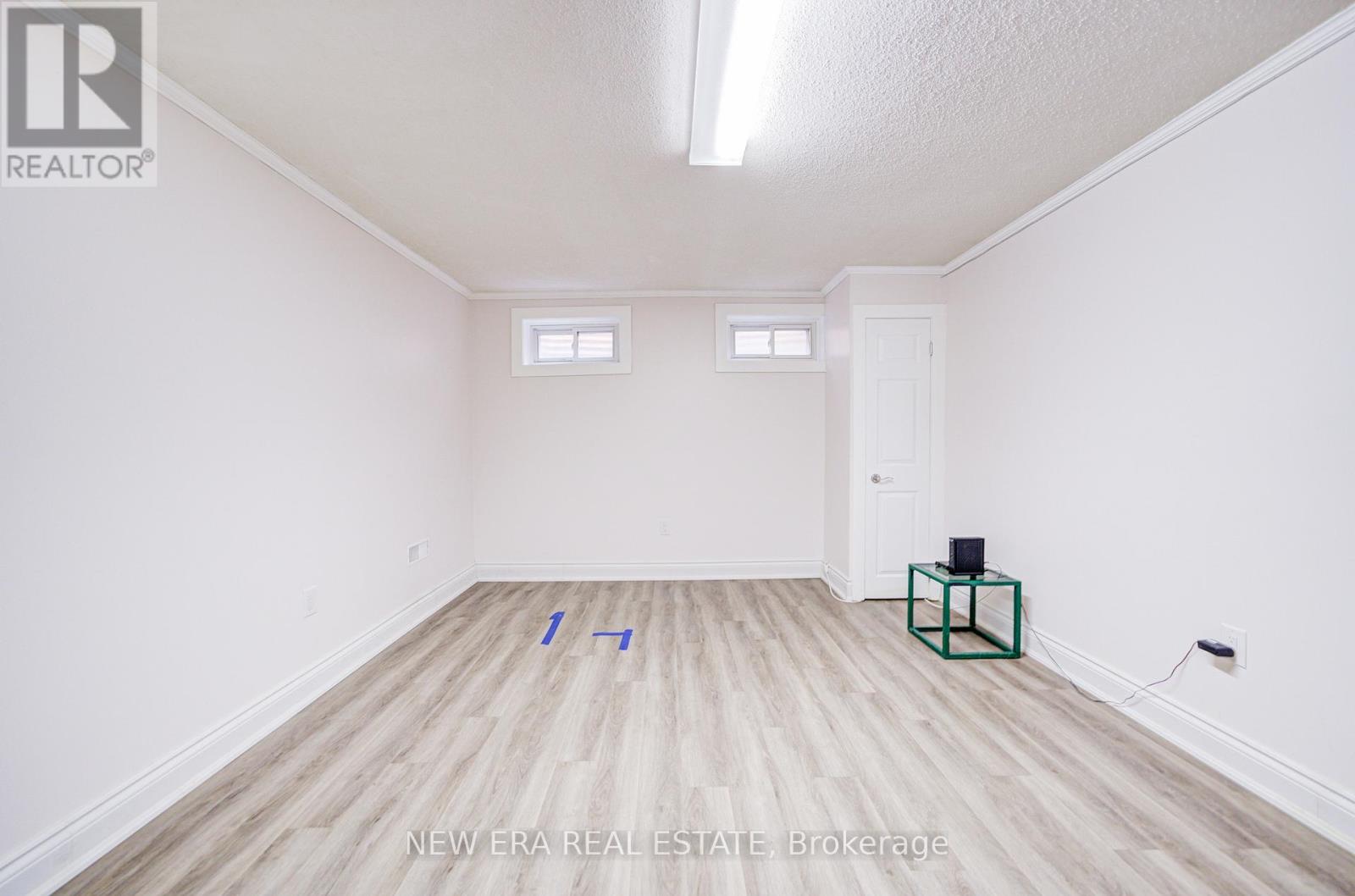 5 Burnhamill Place, Toronto, Ontario  M9C 3S3 - Photo 36 - W12451978