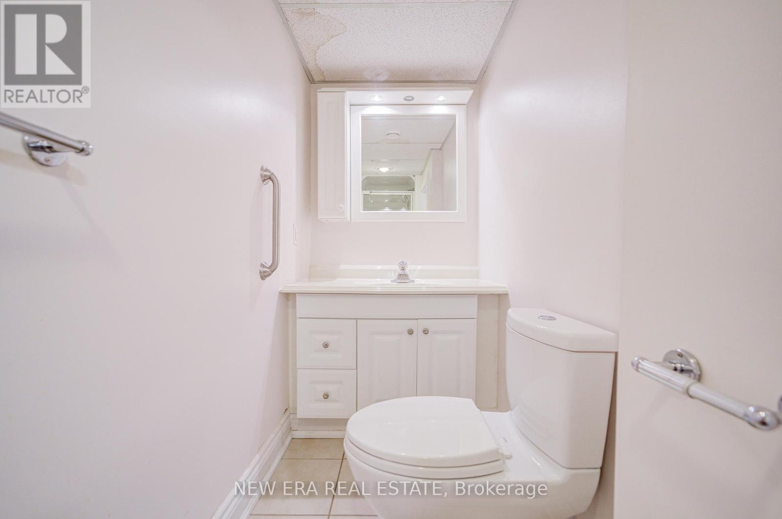 5 Burnhamill Place, Toronto, Ontario  M9C 3S3 - Photo 39 - W12451978