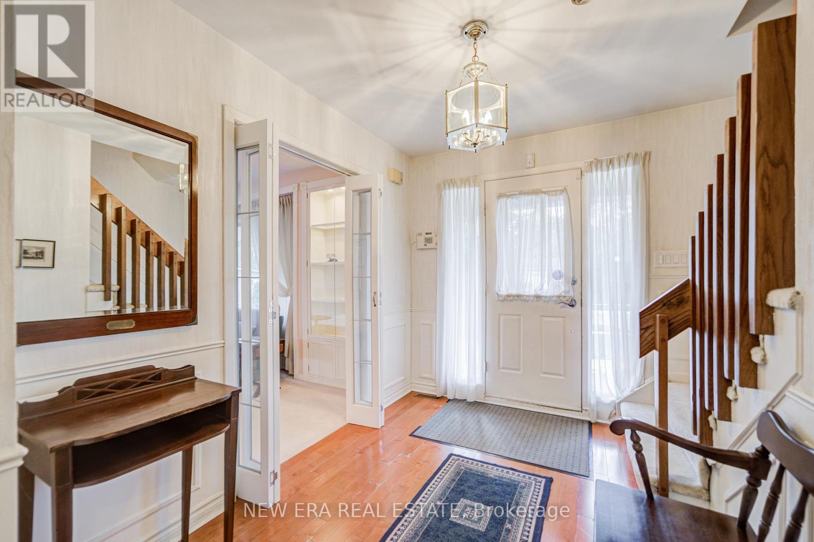 5 Burnhamill Place, Toronto, Ontario  M9C 3S3 - Photo 6 - W12451978