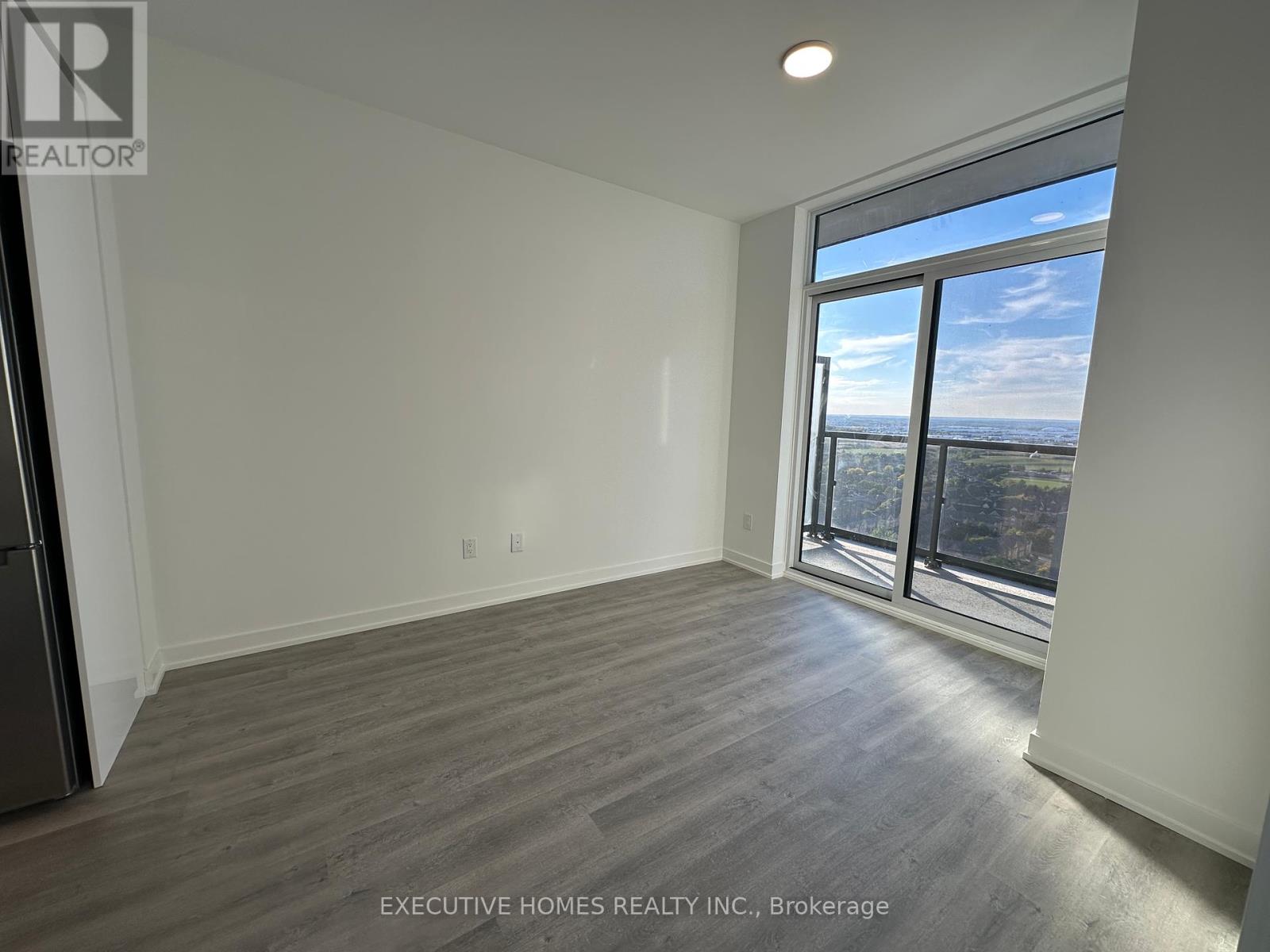 2510 - 5105 Hurontario Street, Mississauga, Ontario  L4Z 0C9 - Photo 4 - W12452006