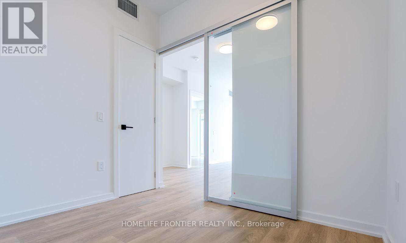 1702 - 1285 Dupont Street, Toronto, Ontario  M6H 0E3 - Photo 11 - W12452016