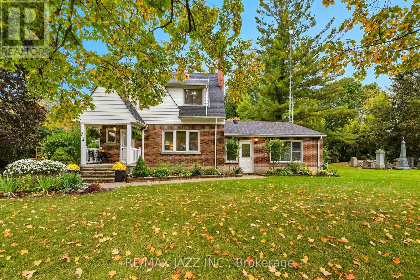 73 Columbus Road E, Oshawa, Ontario  L1H 0G3 - Photo 3 - E12452156