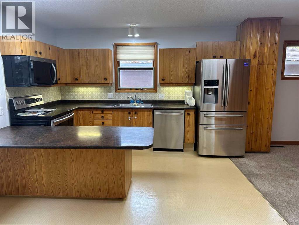 Property at 5301 52 Street image 5
