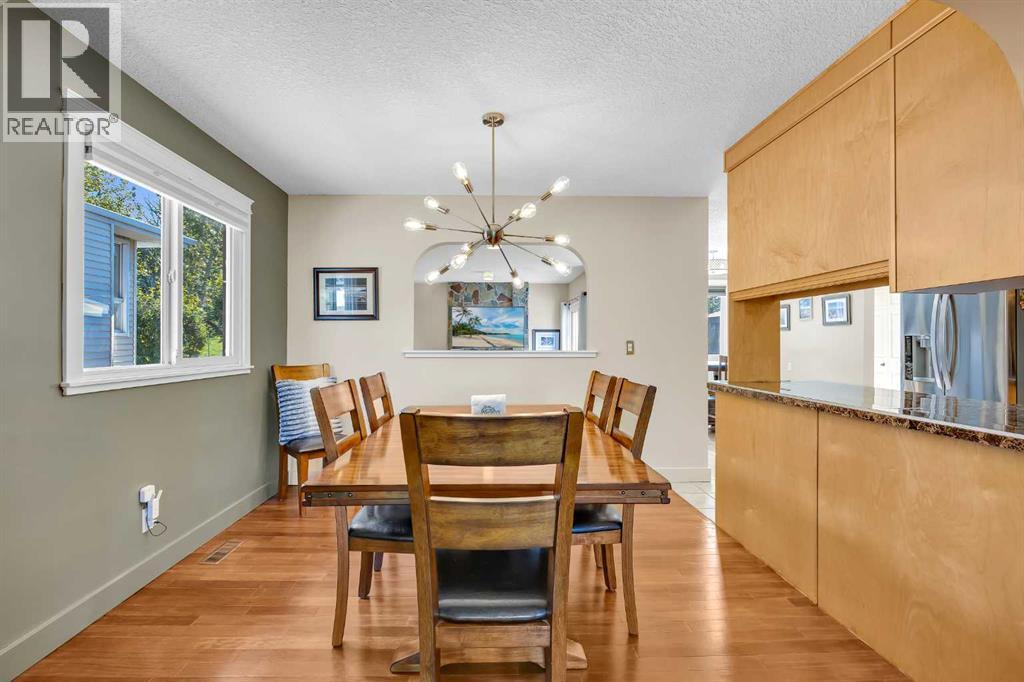5712 Dalcastle Crescent Nw, Calgary, Alberta  T3H 3B5 - Photo 9 - A2262963