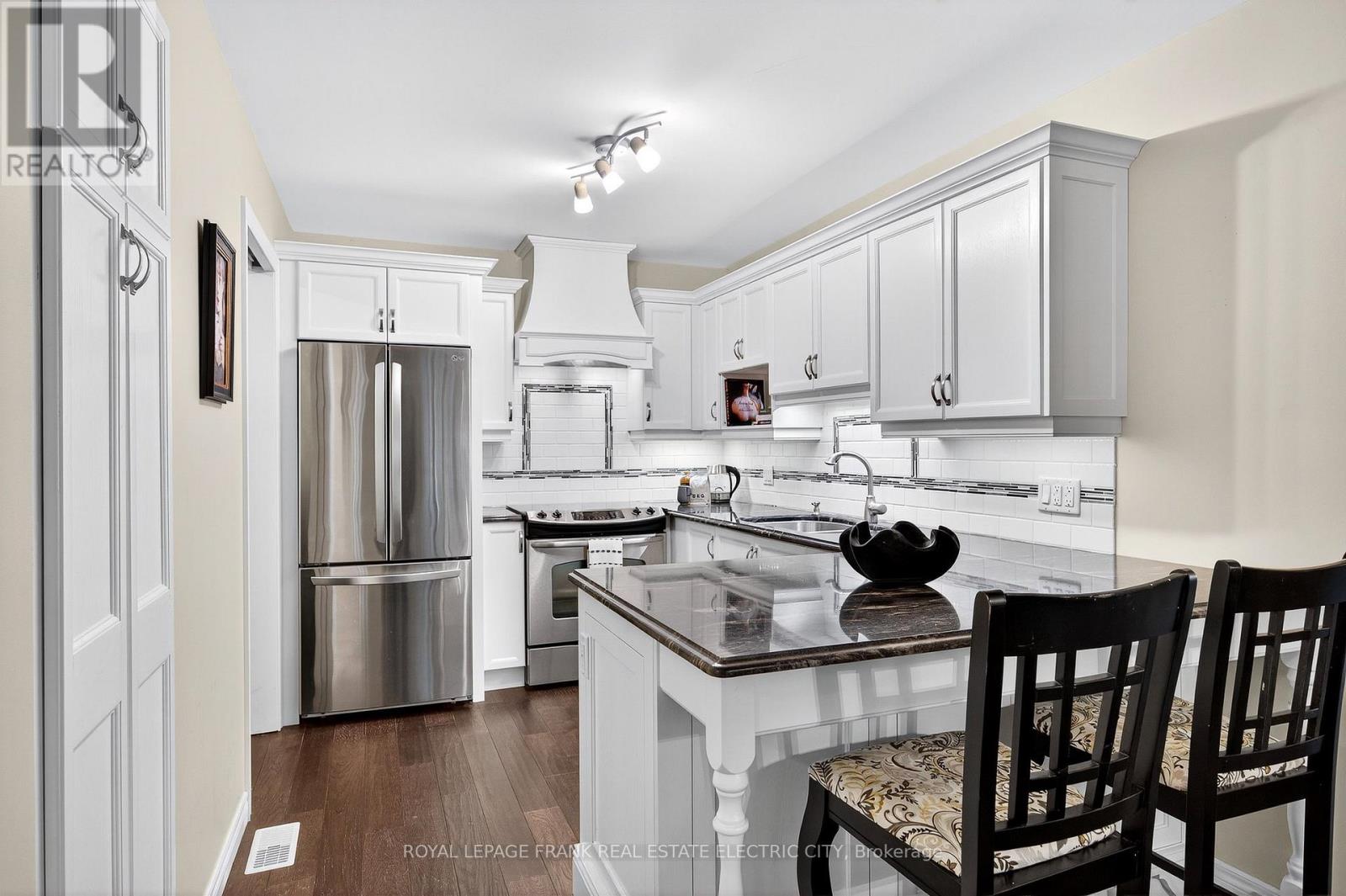 20 Charles Court, Selwyn, Ontario  K0L 2H0 - Photo 22 - X12452121