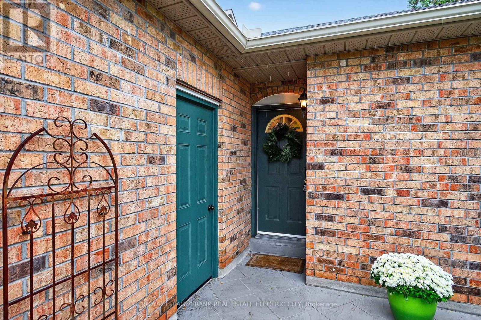 20 Charles Court, Selwyn, Ontario  K0L 2H0 - Photo 6 - X12452121