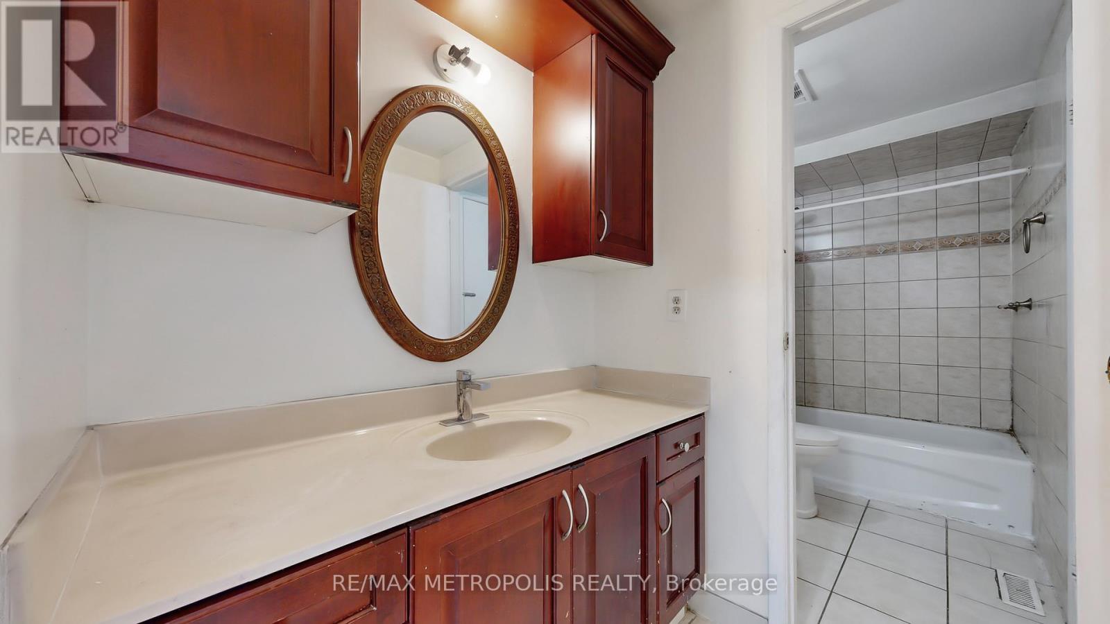 Main - 61 Horseshoe Crescent, Toronto, Ontario  M1B 4S3 - Photo 28 - E12451941