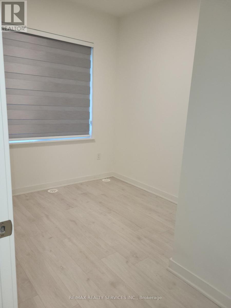 Block D - Unit 130 - 69 Curlew Drive, Toronto, Ontario  M3A 2P8 - Photo 10 - C12429474