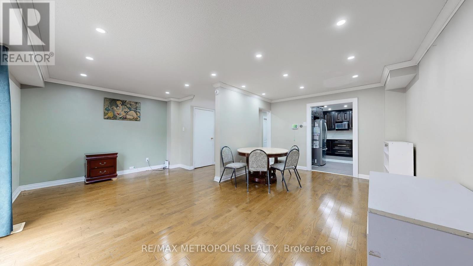 Main - 61 Horseshoe Crescent, Toronto, Ontario  M1B 4S3 - Photo 10 - E12451941