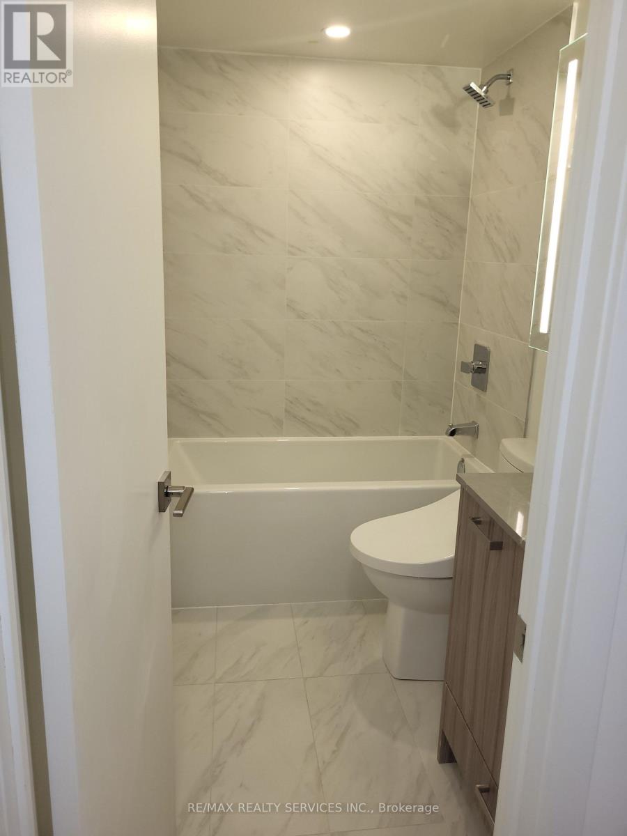 Block D - Unit 130 - 69 Curlew Drive, Toronto, Ontario  M3A 2P8 - Photo 11 - C12429474