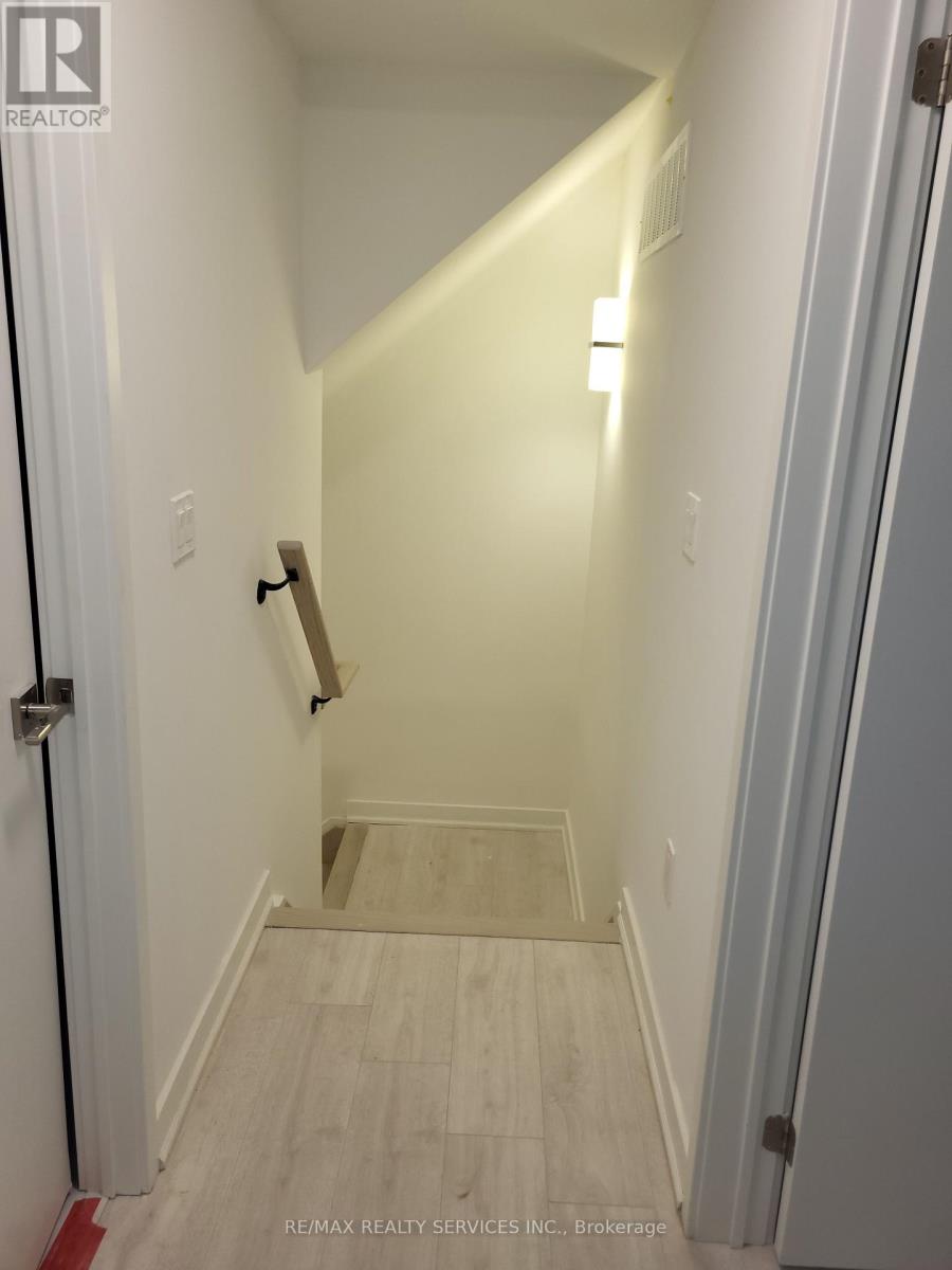 Block D - Unit 130 - 69 Curlew Drive, Toronto, Ontario  M3A 2P8 - Photo 7 - C12429474