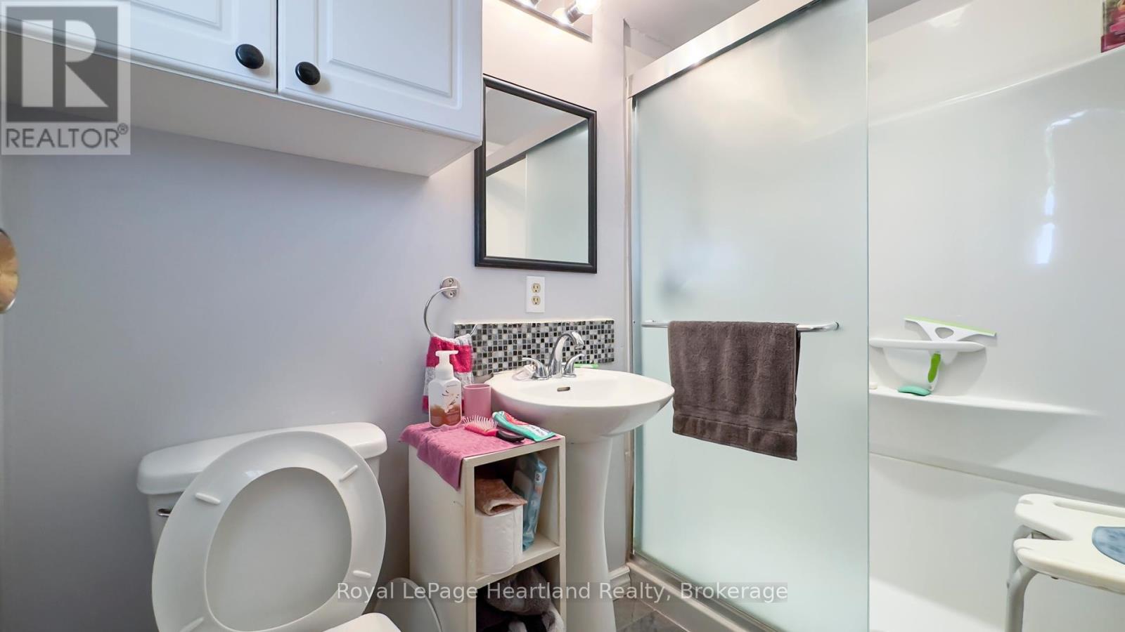 1 Alexander Street, Huron East, Ontario  N0K 1W0 - Photo 15 - X12281577