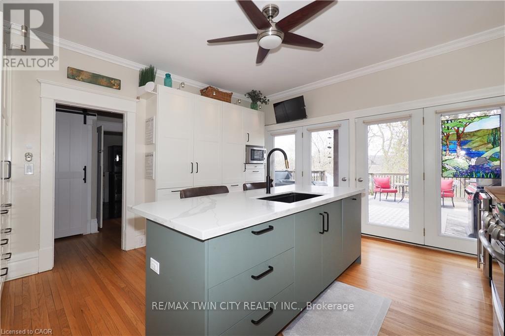 76 Wellington Street, Cambridge, Ontario  N1R 3Y7 - Photo 17 - X12451998