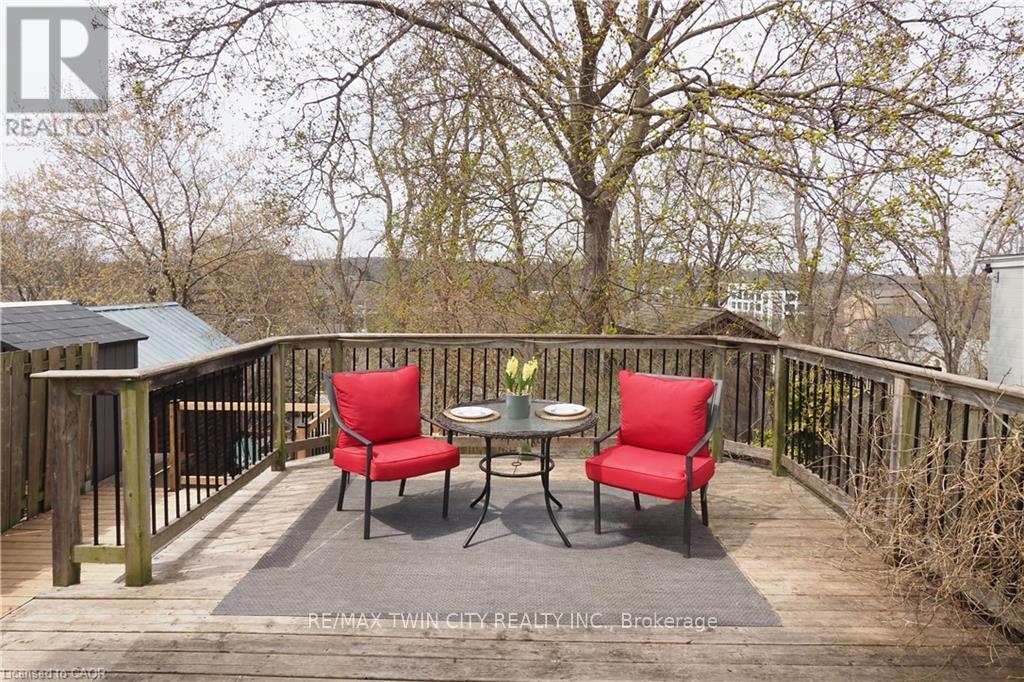 76 Wellington Street, Cambridge, Ontario  N1R 3Y7 - Photo 39 - X12451998