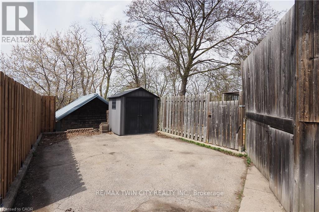 76 Wellington Street, Cambridge, Ontario  N1R 3Y7 - Photo 47 - X12451998