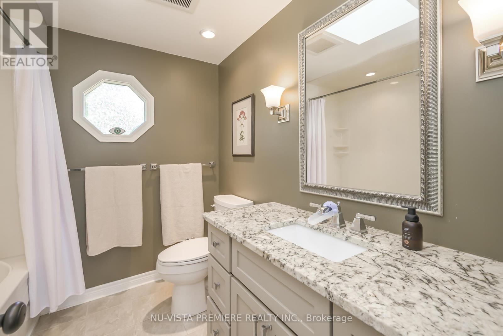 237 Castlegrove Boulevard, London North, Ontario  N6G 3Y7 - Photo 21 - X12451907