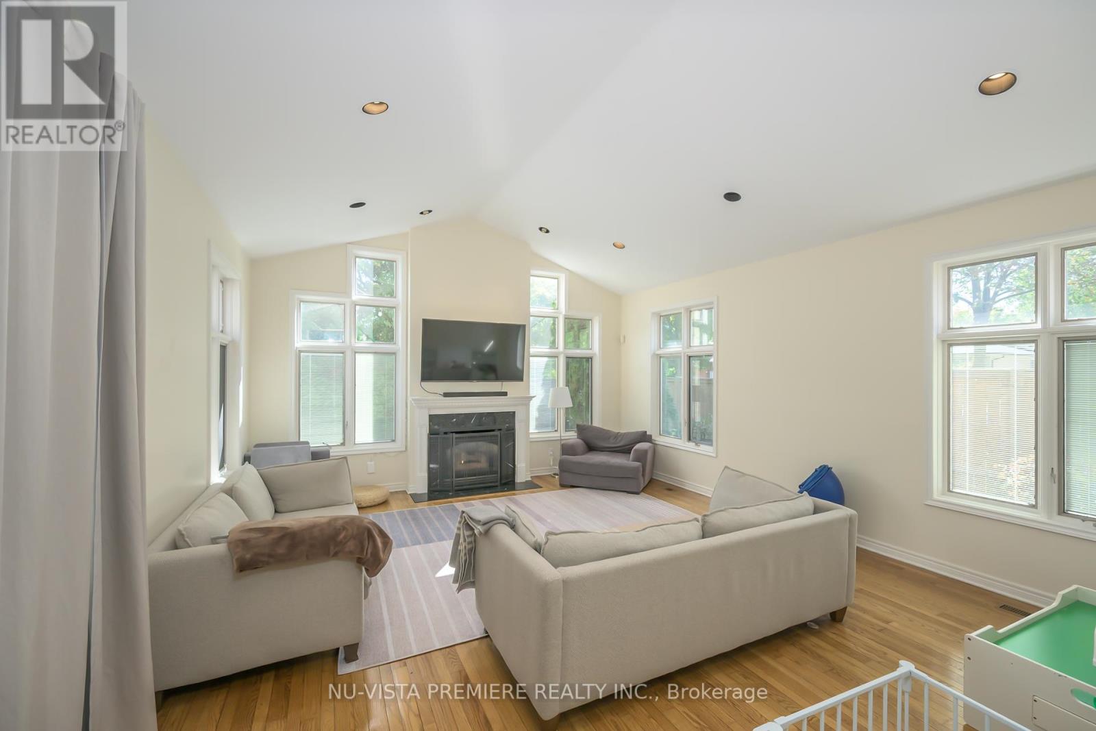 237 Castlegrove Boulevard, London North, Ontario  N6G 3Y7 - Photo 16 - X12451907