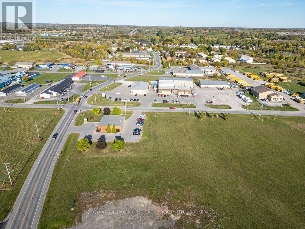 90 Industrial Boulevard, Greater Napanee, Ontario  K7R 4B7 - Photo 38 - X12441096