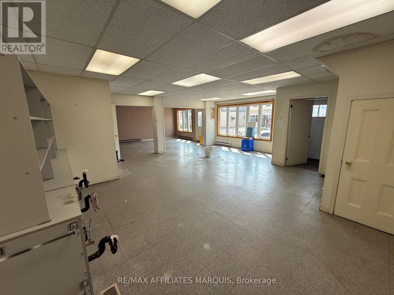 6 William Street W, Smiths Falls, Ontario  K7A 1M9 - Photo 4 - X12338109