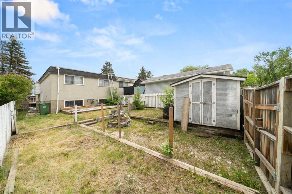 7827 Hunterquay Road Nw, Calgary, Alberta  T2K 4T8 - Photo 19 - A2263143
