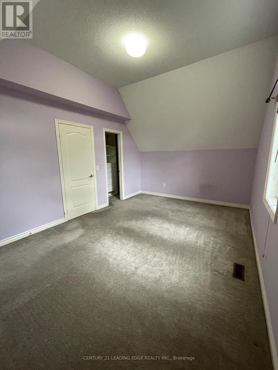 58 Manorwood Drive, Markham, Ontario  L6C 2S2 - Photo 26 - N12451678