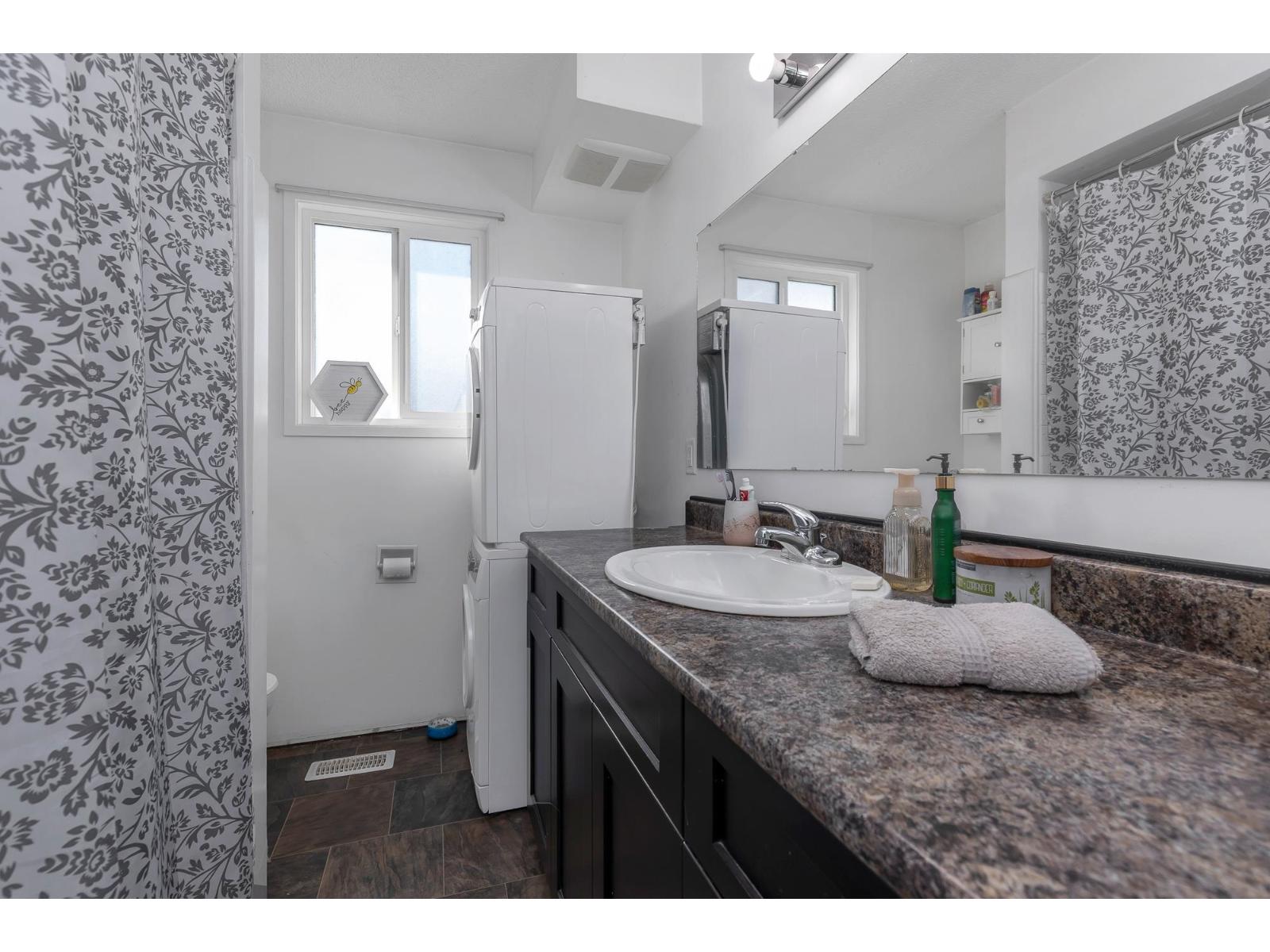 1869 Westbury Avenue, Abbotsford, British Columbia  V2S 1B9 - Photo 16 - R3056563