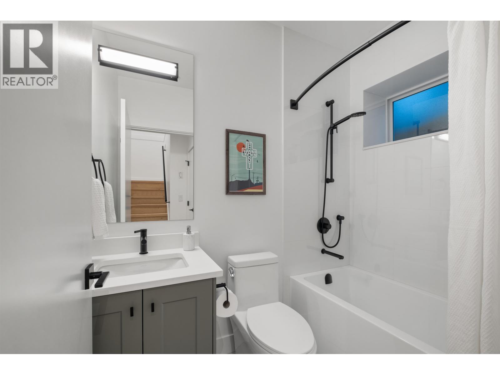 2058 E 5th Avenue, Vancouver, British Columbia  V5N 1M4 - Photo 9 - R3056378