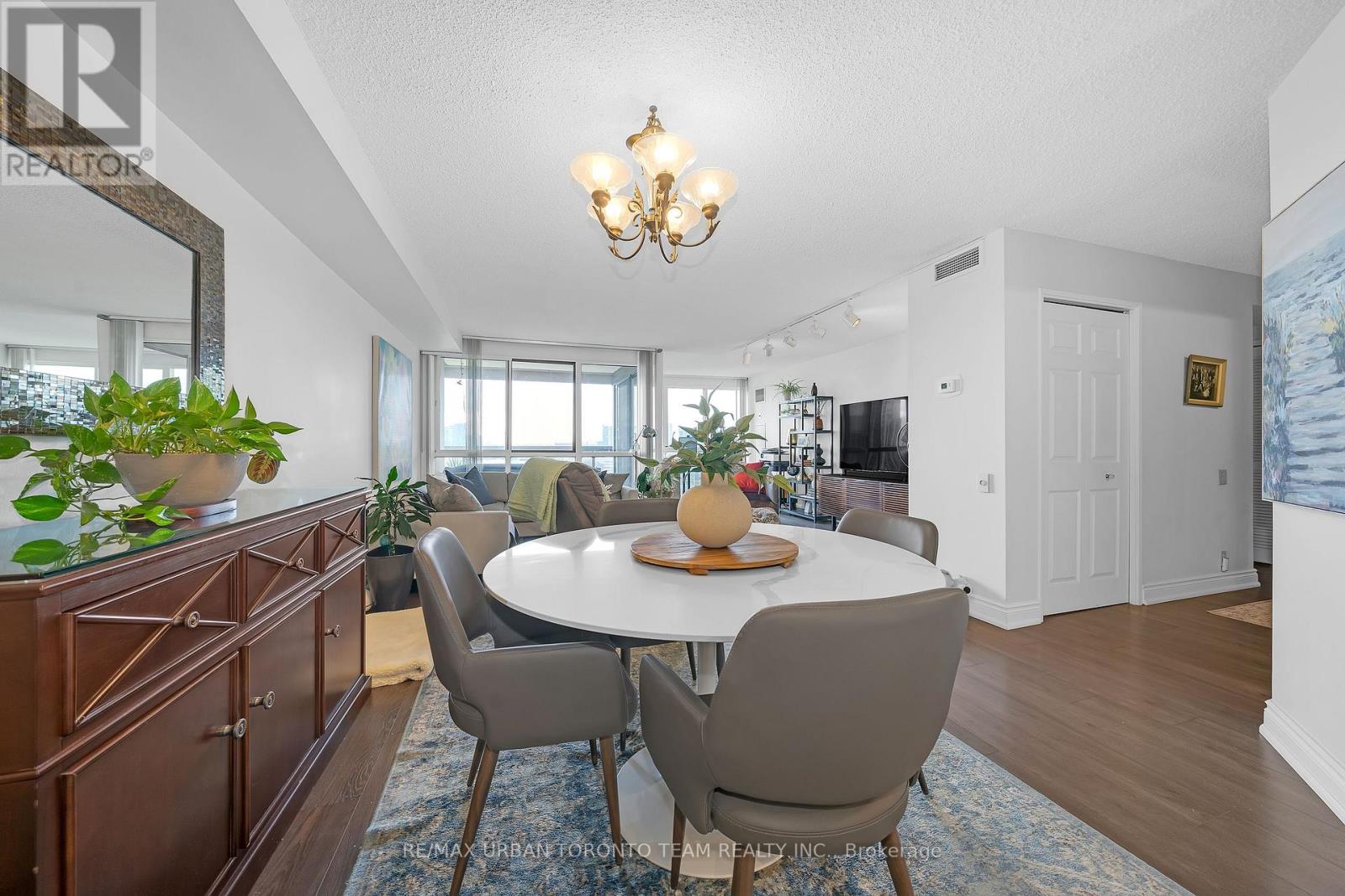 1601 - 3 Concorde Place, Toronto, Ontario  M3C 3K6 - Photo 12 - C12452039