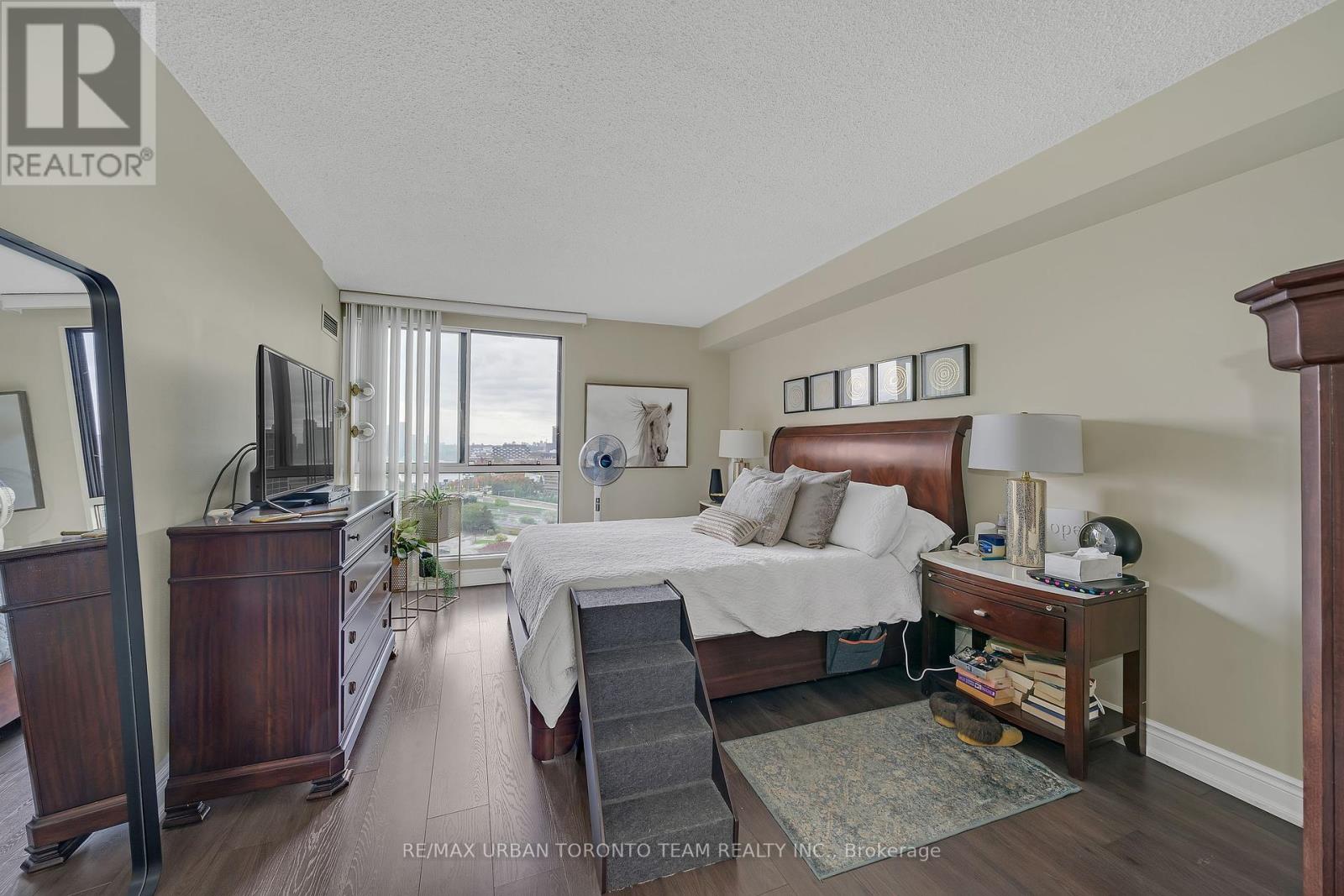 1601 - 3 Concorde Place, Toronto, Ontario  M3C 3K6 - Photo 14 - C12452039