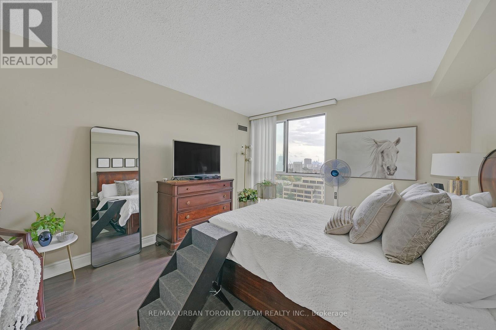 1601 - 3 Concorde Place, Toronto, Ontario  M3C 3K6 - Photo 15 - C12452039