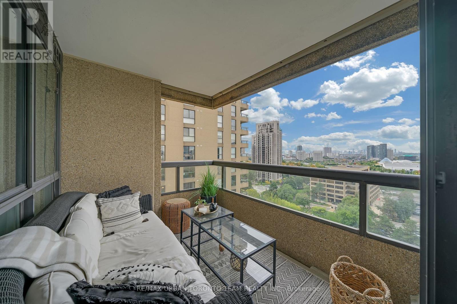1601 - 3 Concorde Place, Toronto, Ontario  M3C 3K6 - Photo 24 - C12452039