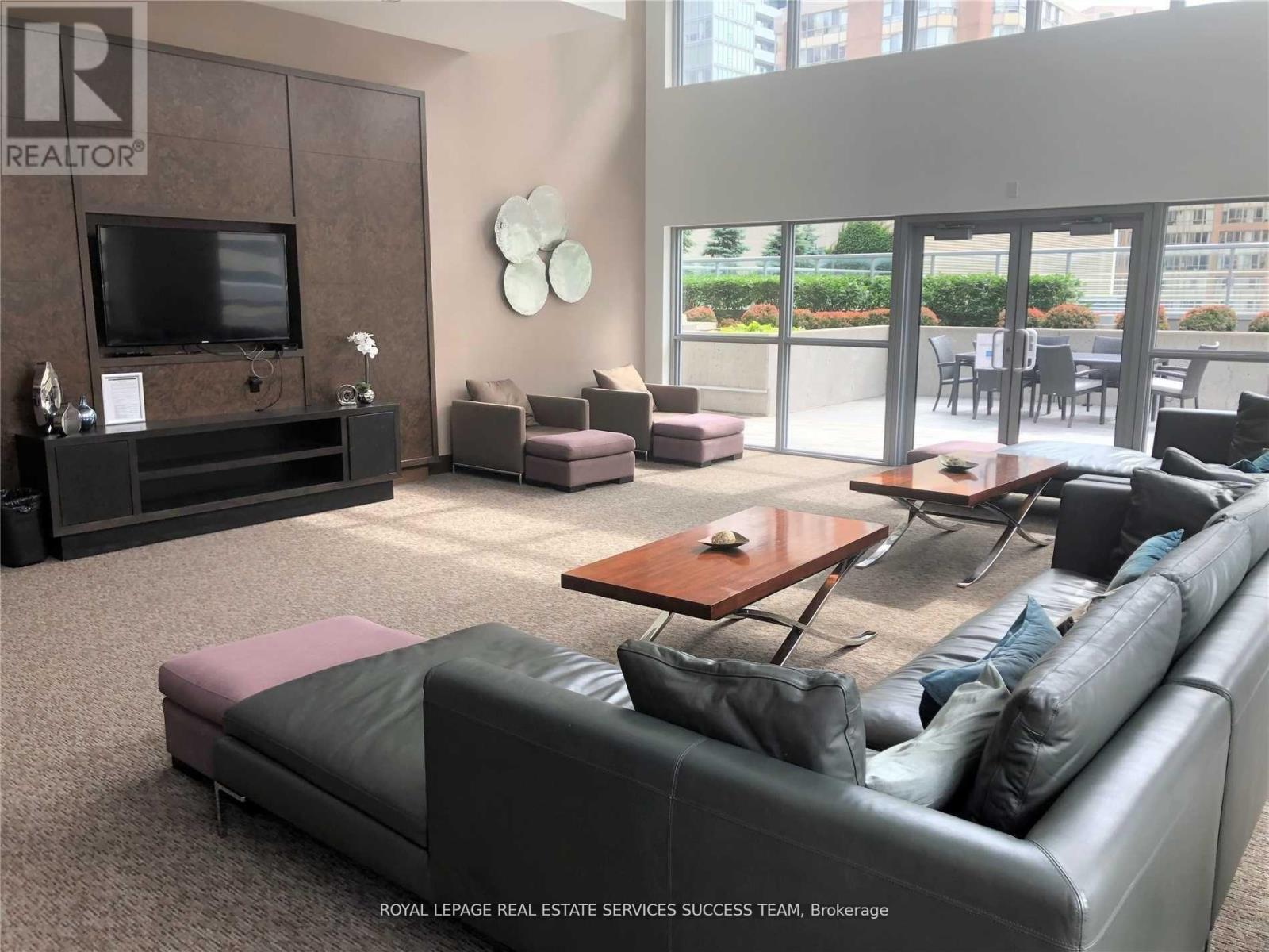 4713 - 386 Yonge Street W, Toronto, Ontario  M5B 0A5 - Photo 11 - C12452118
