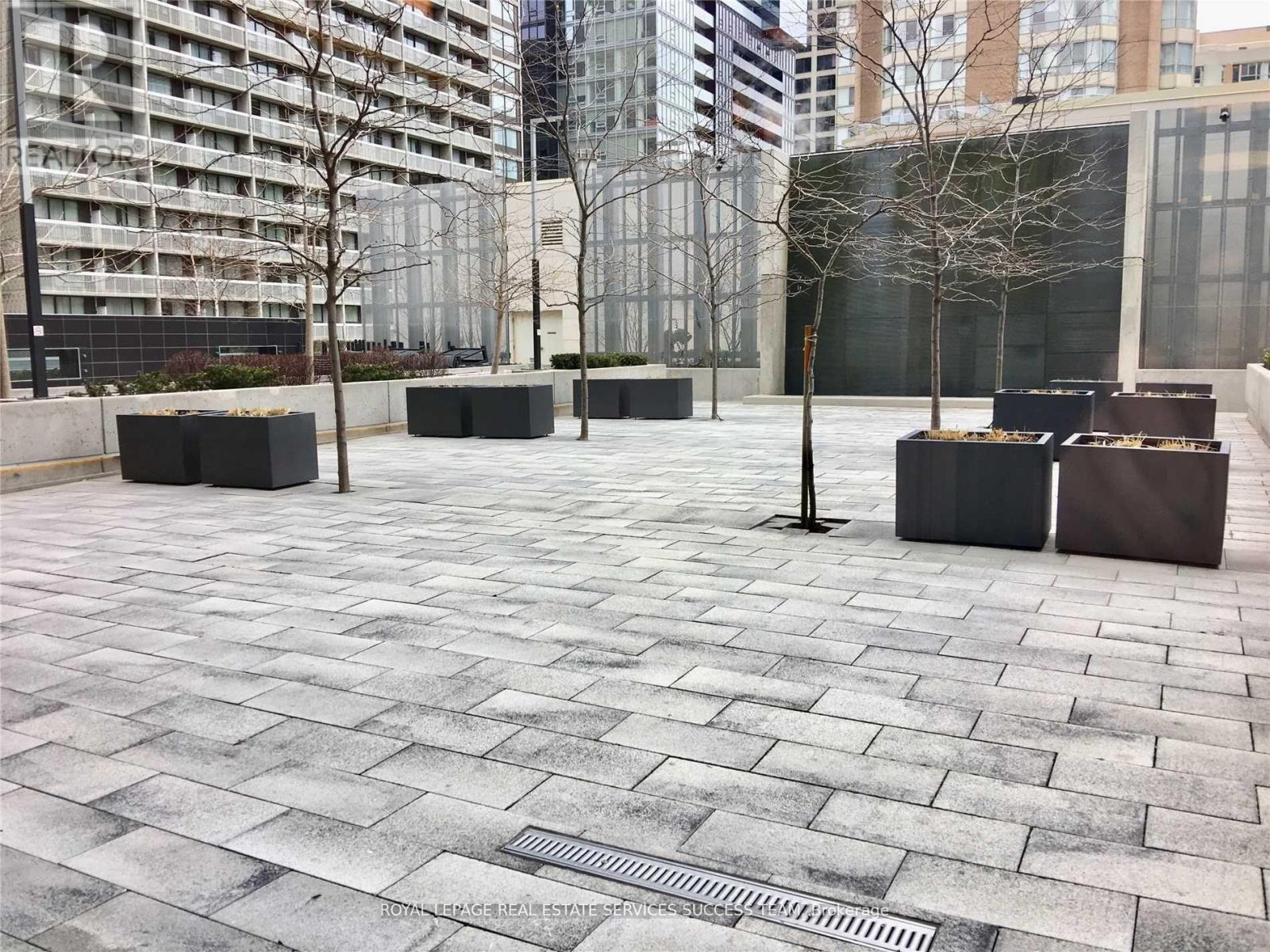 4713 - 386 Yonge Street W, Toronto, Ontario  M5B 0A5 - Photo 13 - C12452118