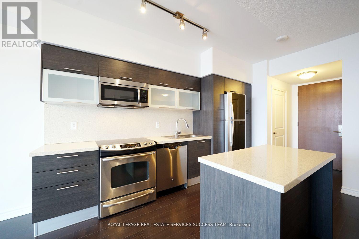 4713 - 386 Yonge Street W, Toronto, Ontario  M5B 0A5 - Photo 15 - C12452118