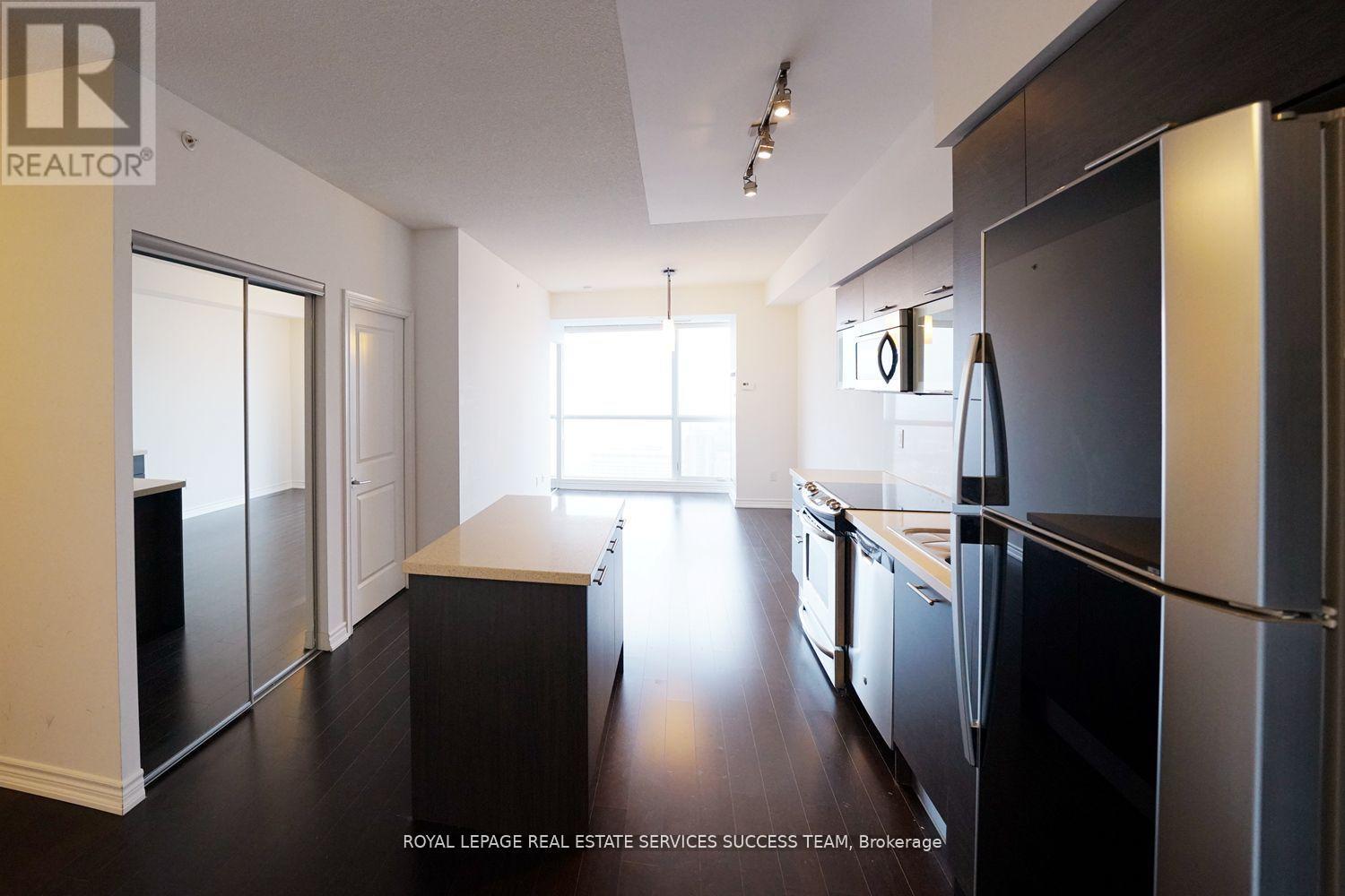 4713 - 386 Yonge Street W, Toronto, Ontario  M5B 0A5 - Photo 18 - C12452118